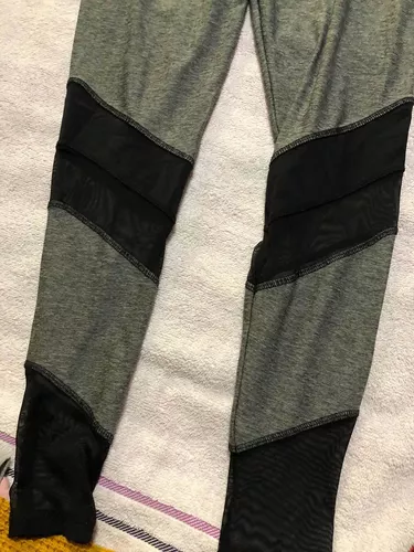 Leggin Deportivo De Mujer Con Paneles Tipo Red Marca Weekend 2 Leggin Deportivo De Mujer Con Paneles Tipo Red Marca Weekend – Image 2