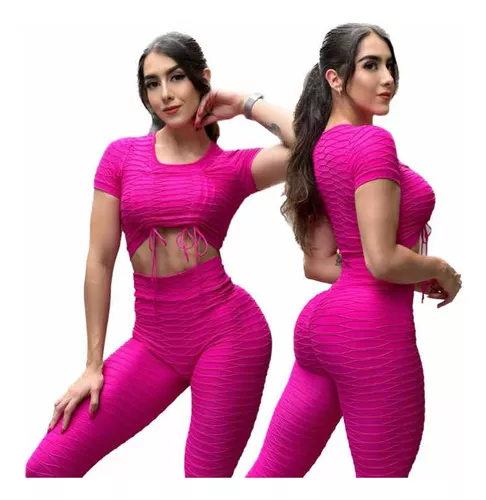 Conjunto Deportivo Color Rosa Con Textura 1 Conjunto Deportivo Color Rosa Con Textura