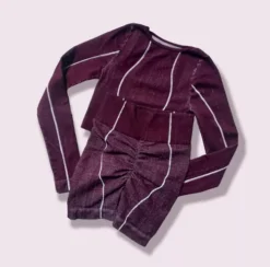 Ropa Deportiva. Top Deportivo. Conjunto Deportivo Color Vino