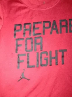 Playera Roja Para Niño. Jordan. Dri Fit. Licra. Talla 7 Años 8 Playera Roja Para Niño. Jordan. Dri Fit. Licra. Talla 7 Años -Promos Tops Deportivos Magasin D NQ NP 724639 MLM50664988177 072022 O