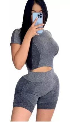 Conjunto Deportivo Biker Short Push Up Color Gris