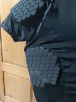 Playera Con Protecciones Para Americano 9 Playera Con Protecciones Para Americano -Promos Tops Deportivos Magasin D NQ NP 796279 MLM69386269214 052023 O