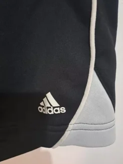 Short Marca Adidas Para Caballero Mediano 80% Vida Util O + 10 Short Marca Adidas Para Caballero Mediano 80% Vida Util O + -Promos Tops Deportivos Magasin D NQ NP 819663 MLM50865295291 072022 O