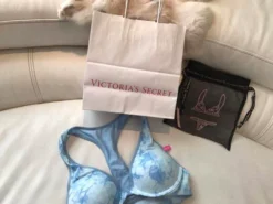 Top Deportivo P/dama De La Marca Victoria Secrets 100% Orig -Promos Tops Deportivos Magasin D NQ NP 835110 MLM29103520253 012019 O