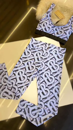 Conjuntos De Diferentes Marcas Y Modelos 3 Conjuntos De Diferentes Marcas Y Modelos – Image 3