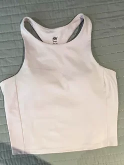 Top Deportivo Color Lila Marca H&m