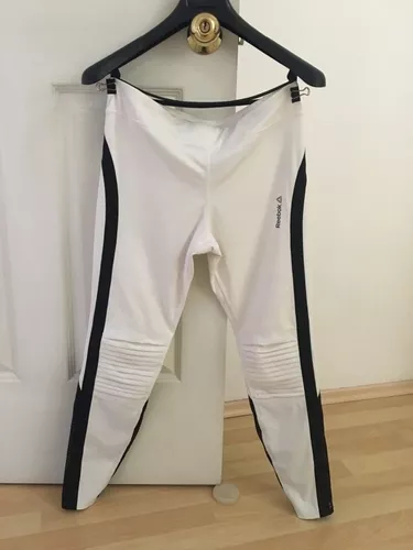 Mayon Deportivo Marca Reeboc En Excelente Condicion 1 Mayon Deportivo Marca Reeboc En Excelente Condicion