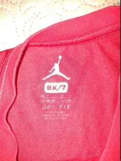 Playera Roja Para Niño. Jordan. Dri Fit. Licra. Talla 7 Años 11 Playera Roja Para Niño. Jordan. Dri Fit. Licra. Talla 7 Años -Promos Tops Deportivos Magasin D NQ NP 935714 MLM50664989182 072022 O