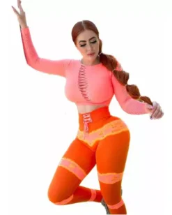 Conjunto Deportivo Push Up Con Mangas Perforadas Color Neón