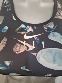 Top Marca Nike Para Dama Línea Fly Talla Mediano -Promos Tops Deportivos Magasin D NQ NP 974094 MLM69839538248 062023 O